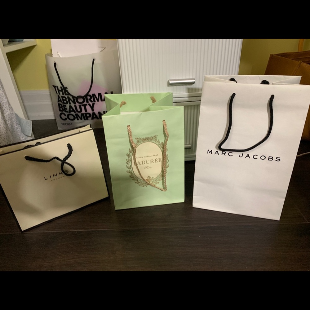 Miscellaneous paper bags x3